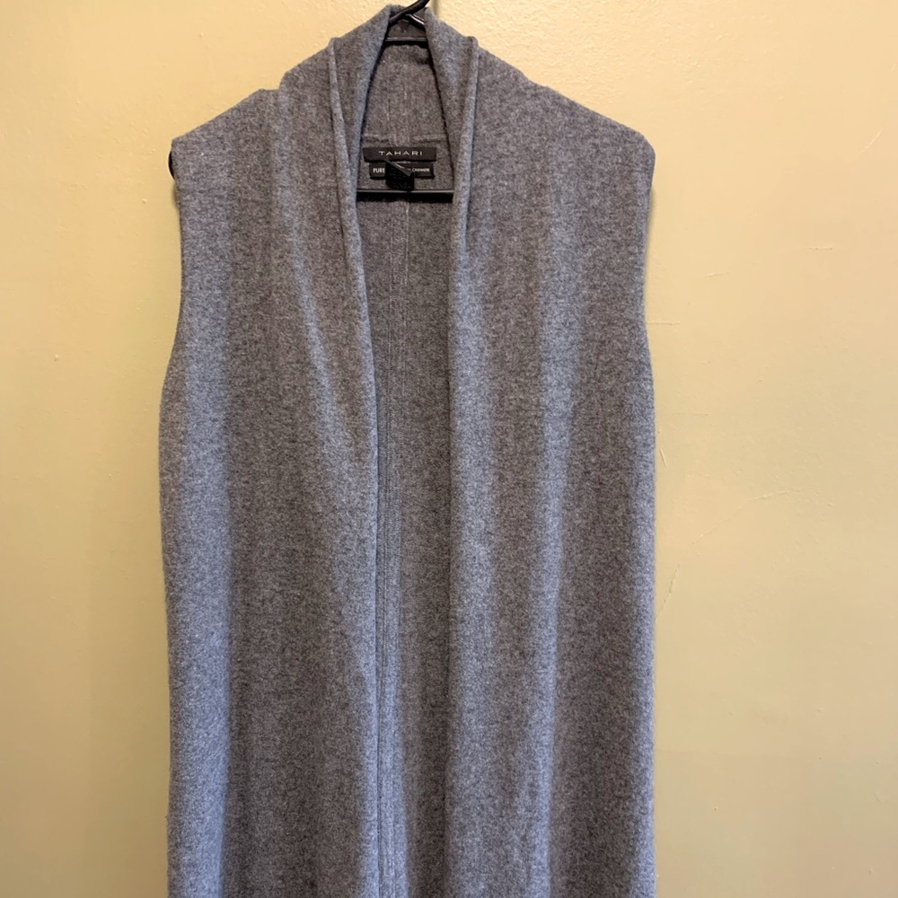 Tahari Pure Luxe 100% Cashmere Open front Long VEST Color Gray Size Medium